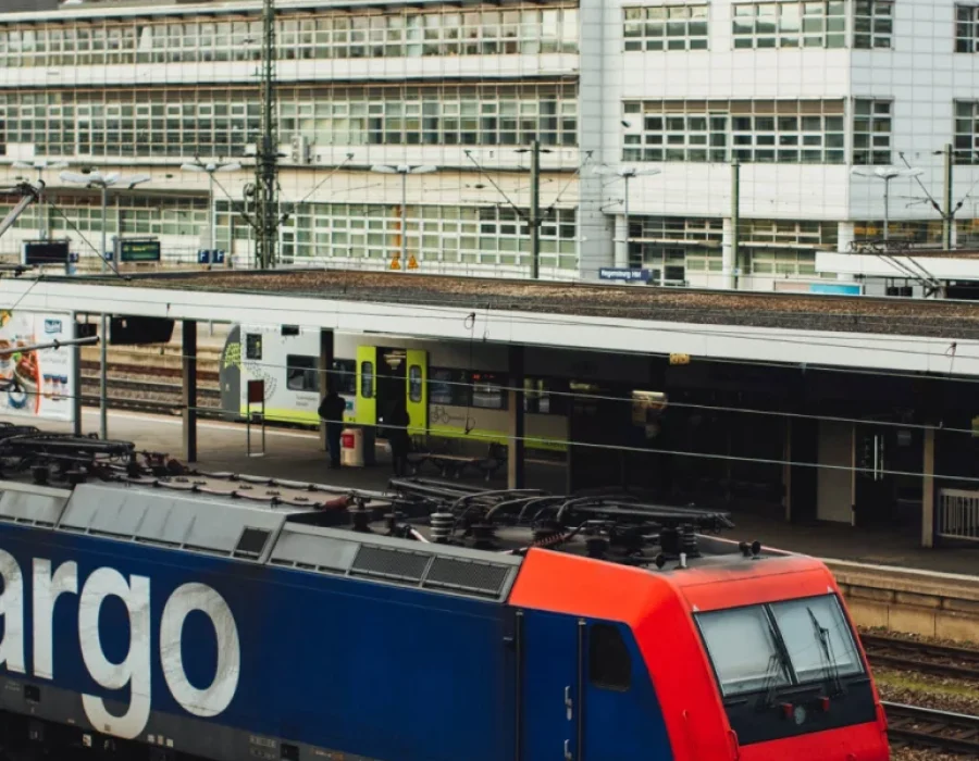 rail.webp rail.webp